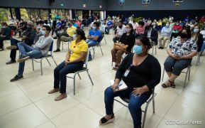 Reconocimiento al héroe de la solidaridad Brian Wilson