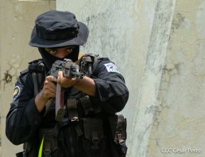 DOEP de la Policía Nacional realiza ejercicios demostrativos