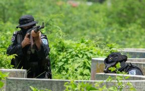 DOEP de la Policía Nacional realiza ejercicios demostrativos