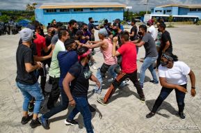 DOEP de la Policía Nacional realiza ejercicios demostrativos