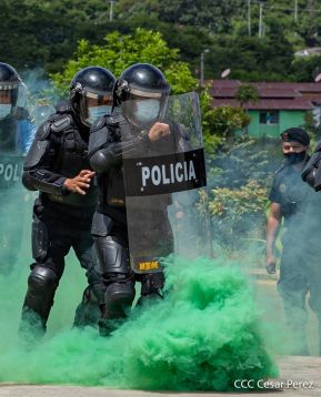 DOEP de la Policía Nacional realiza ejercicios demostrativos
