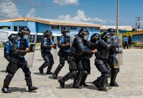 DOEP de la Policía Nacional realiza ejercicios demostrativos