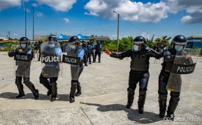 DOEP de la Policía Nacional realiza ejercicios demostrativos