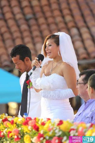 Parejas juran amor eterno en Ya Tu Boda 2014