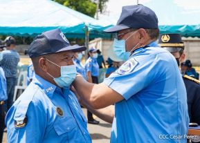 Ascenso en grados a miembros de la Dirección de Seguridad y Protección de Personalidades
