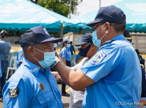 Ascenso en grados a miembros de la Dirección de Seguridad y Protección de Personalidades