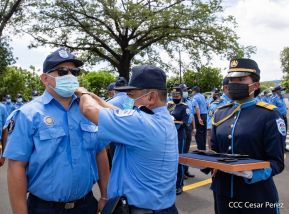 Ascenso en grados a miembros de la Dirección de Seguridad y Protección de Personalidades