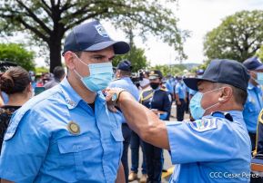 Ascenso en grados a miembros de la Dirección de Seguridad y Protección de Personalidades