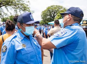 Ascenso en grados a miembros de la Dirección de Seguridad y Protección de Personalidades
