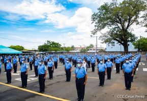 Ascenso en grados a miembros de la Dirección de Seguridad y Protección de Personalidades