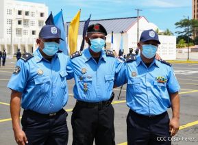 Ascenso en grados a miembros de la Dirección de Seguridad y Protección de Personalidades