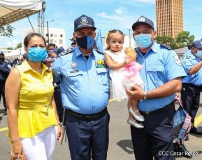 Ascenso en grados a miembros de la Dirección de Seguridad y Protección de Personalidades