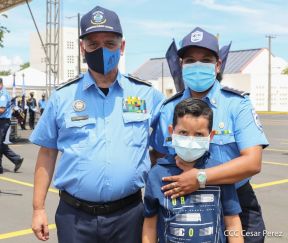 Ascenso en grados a miembros de la Dirección de Seguridad y Protección de Personalidades