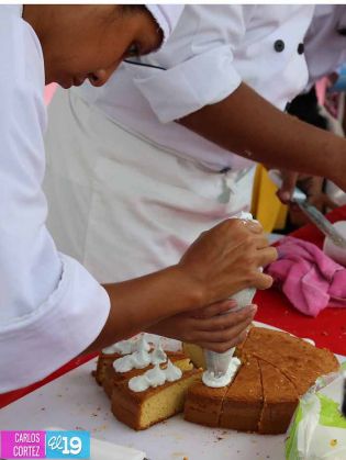TECNOFEST 2014 promueve educación gratuita en Plaza de Colores