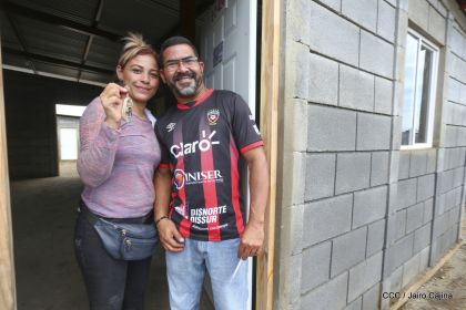 Gobierno de Nicaragua entrega 100 nuevas viviendas del programa Bismarck Martínez