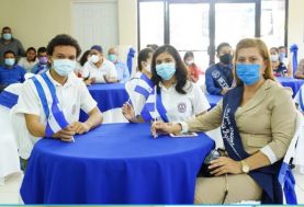 Mejores a Estudiantes y Docentes de Excelencia Académica 2020