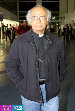 Brenes viaja a Roma para ser investido Cardenal por el Papa Francisco