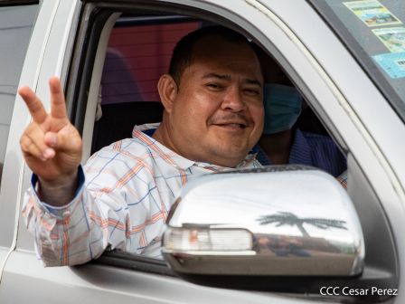 Derroche de cultura y tradición en desfile hípico de Masaya