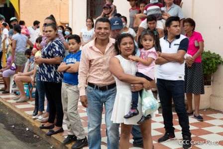 Derroche de cultura y tradición en desfile hípico de Masaya