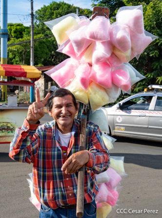 Derroche de cultura y tradición en desfile hípico de Masaya