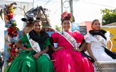 Derroche de cultura y tradición en desfile hípico de Masaya