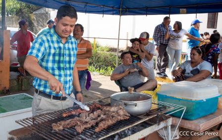 Derroche de cultura y tradición en desfile hípico de Masaya