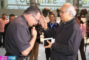 Brenes viaja a Roma para ser investido Cardenal por el Papa Francisco