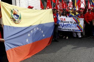 Trabajadores PDVSA marchan en defensa de la democracia en Venezuela