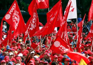 Trabajadores PDVSA marchan en defensa de la democracia en Venezuela