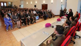 Daniel impone ascenso en grados al Inspector General y al Jefe del Estado Mayor del Ejército de Nicaragua