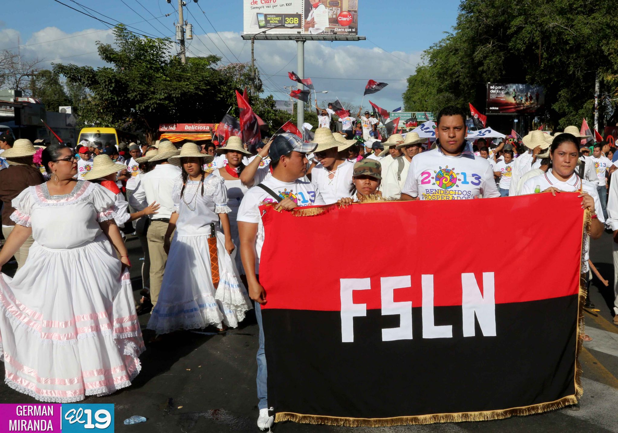 Juventud realiza caminata en honor al General Sandino