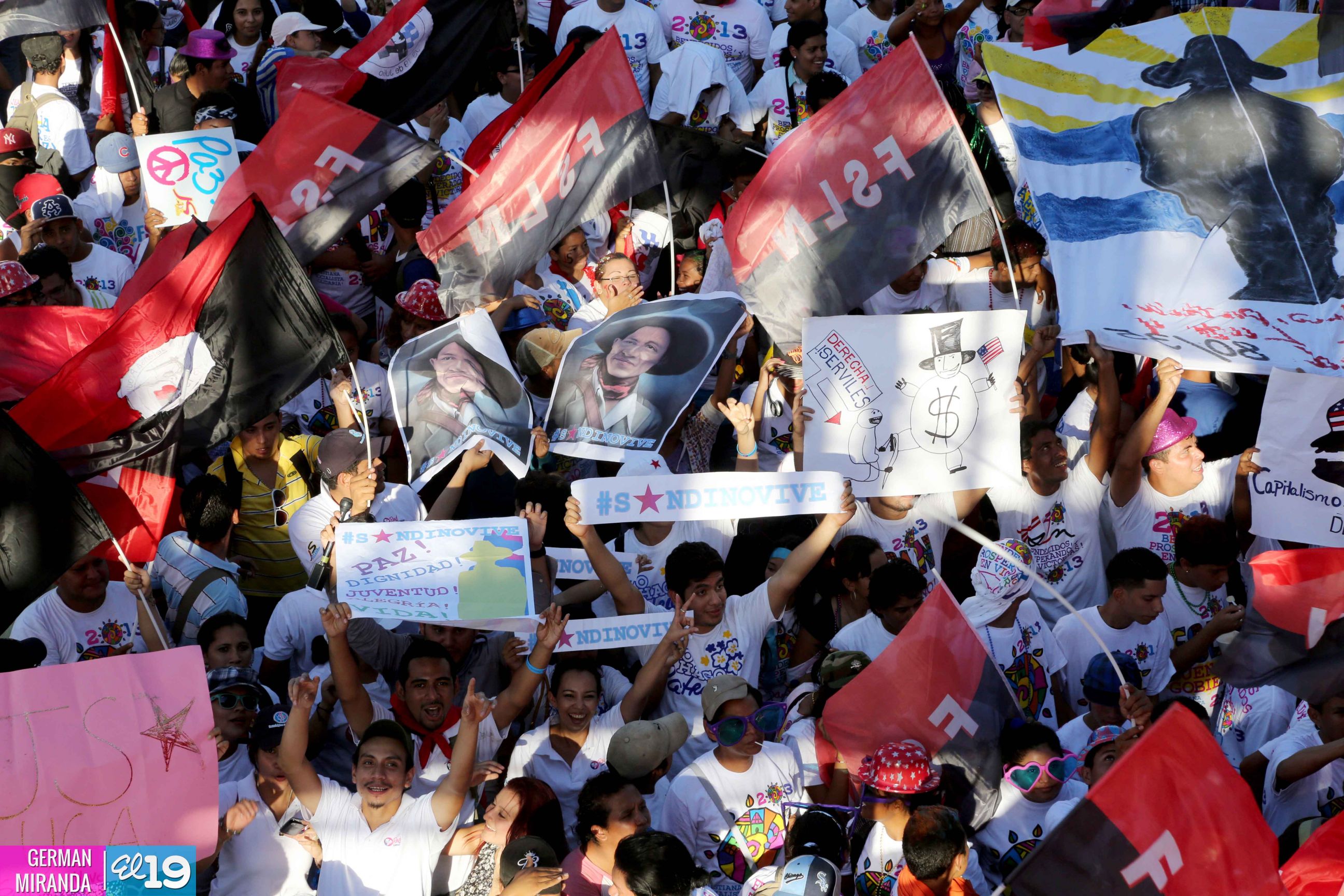 Juventud realiza caminata en honor al General Sandino