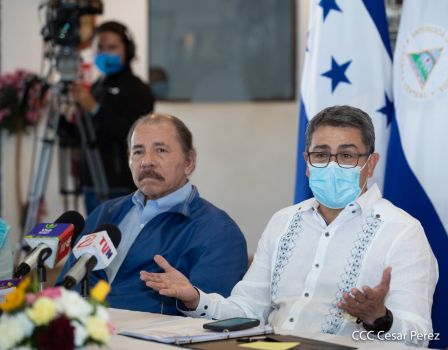Así fue el encuentro del Presidente Daniel  y la Compañera Rosario con el Presidente de Honduras