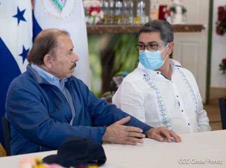 Así fue el encuentro del Presidente Daniel  y la Compañera Rosario con el Presidente de Honduras