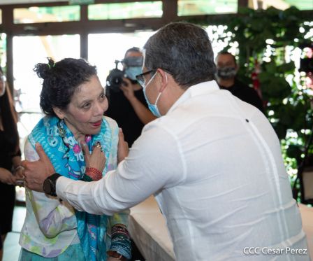 Así fue el encuentro del Presidente Daniel  y la Compañera Rosario con el Presidente de Honduras