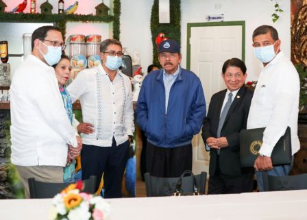 Así fue el encuentro del Presidente Daniel  y la Compañera Rosario con el Presidente de Honduras