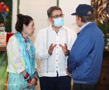 Así fue el encuentro del Presidente Daniel  y la Compañera Rosario con el Presidente de Honduras