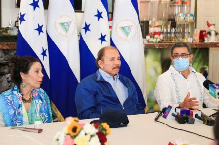 Así fue el encuentro del Presidente Daniel  y la Compañera Rosario con el Presidente de Honduras