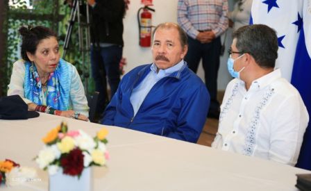 Así fue el encuentro del Presidente Daniel  y la Compañera Rosario con el Presidente de Honduras