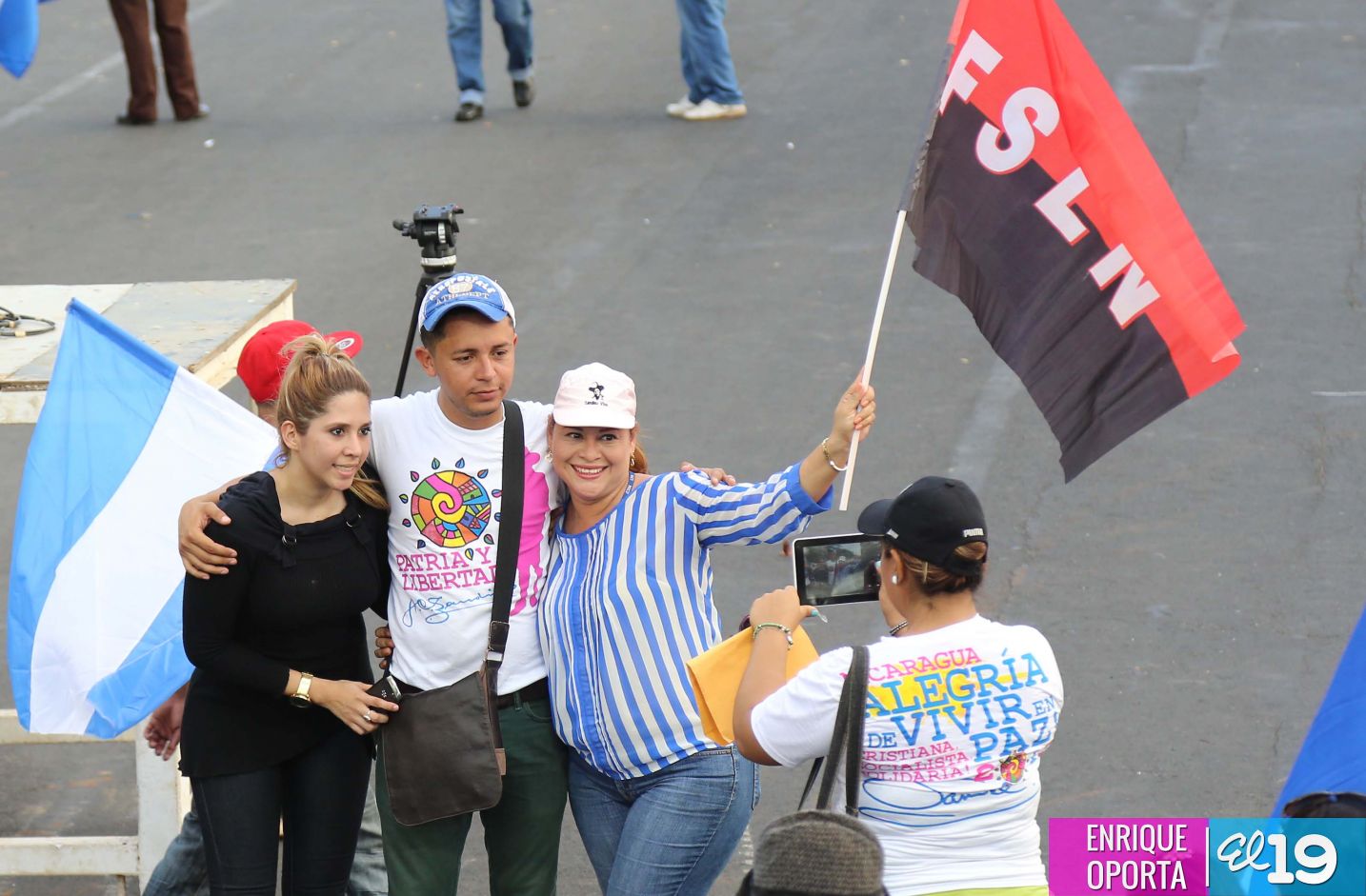 Juventud realiza caminata en honor al General Sandino