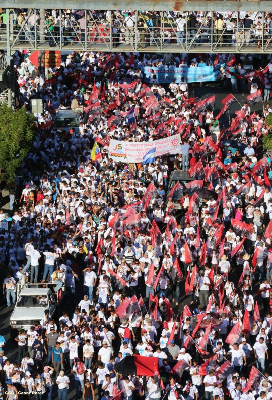 Juventud realiza caminata en honor al General Sandino (FOTOS AÉREAS)