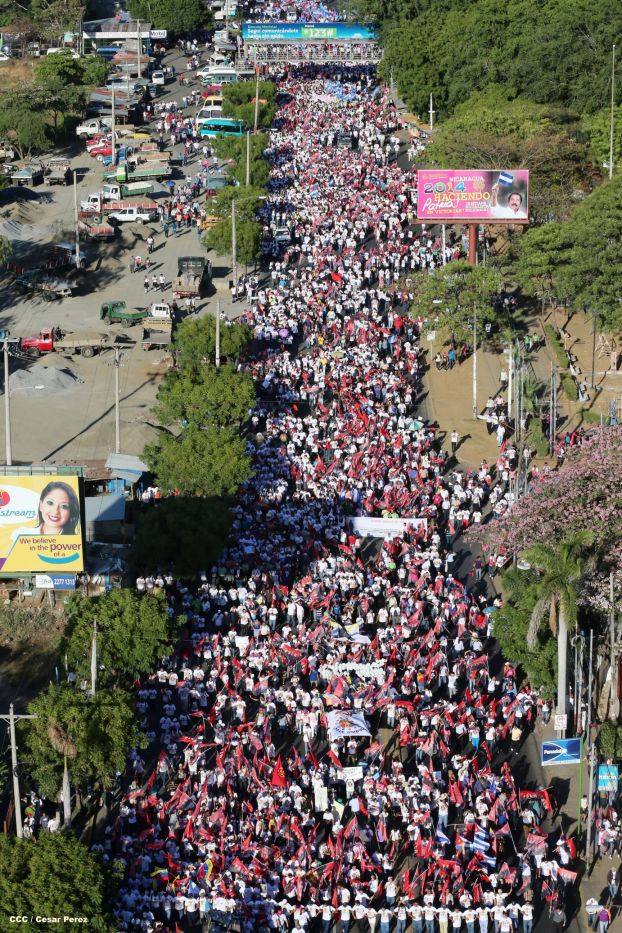Juventud realiza caminata en honor al General Sandino (FOTOS AÉREAS)