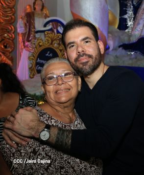 Inauguran Altares, Feria a la Purísima y Navidades Familiares en la avenida de Bolívar a Chávez