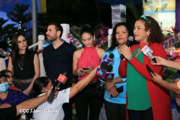 Inauguran Altares, Feria a la Purísima y Navidades Familiares en la avenida de Bolívar a Chávez