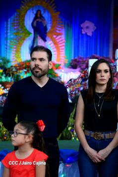 Inauguran Altares, Feria a la Purísima y Navidades Familiares en la avenida de Bolívar a Chávez