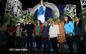 Inauguran Altares, Feria a la Purísima y Navidades Familiares en la avenida de Bolívar a Chávez