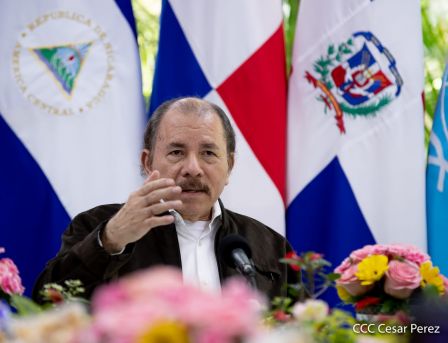 El Presidente Daniel y la Compañera Rosario en la Cumbre entre Jefes de Estado y de Gobierno del SICA y el Secretario General de Naciones Unidas