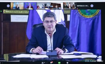 El Presidente Daniel y la Compañera Rosario en la Cumbre entre Jefes de Estado y de Gobierno del SICA y el Secretario General de Naciones Unidas