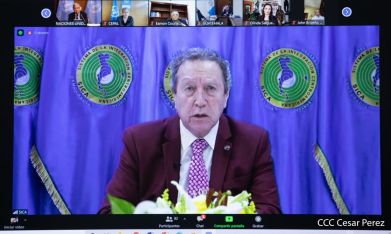 El Presidente Daniel y la Compañera Rosario en la Cumbre entre Jefes de Estado y de Gobierno del SICA y el Secretario General de Naciones Unidas