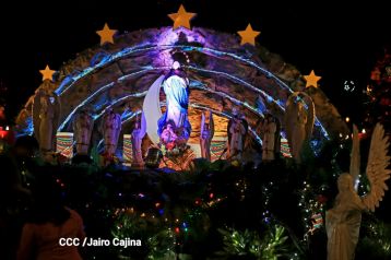 Inauguran Altares, Feria a la Purísima y Navidades Familiares en la avenida de Bolívar a Chávez